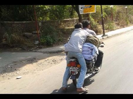 Top funny photographs from Facebook