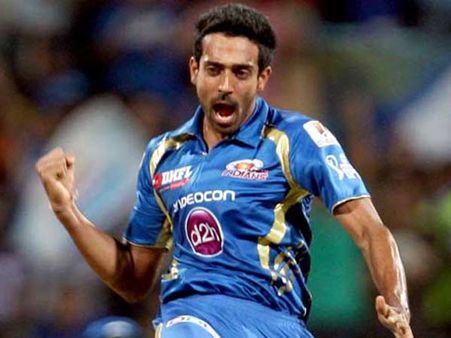 પાંચ ઝડપી બોલર્સ