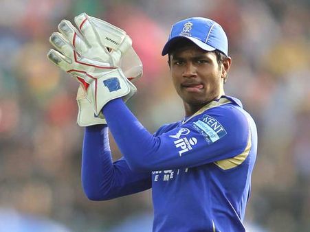 છ બેટ્સમેન-બે વિકેટકીપર