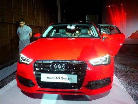 સ્પેસિફિકેશનઃ- ઑડી એ 3