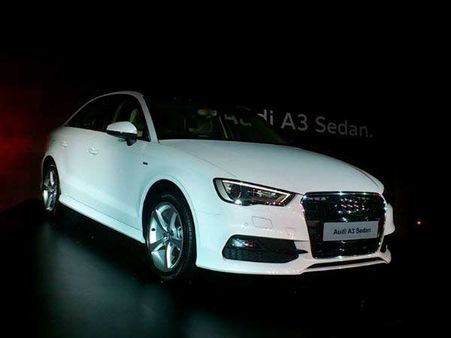 સ્પેસિફિકેશનઃ- ઑડી એ 3