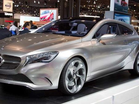 મર્સીડિઝ બેન્ઝ એ ક્લાસ પેટ્રોલ વેરિએન્ટ્સ અને કિંમત