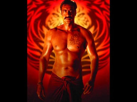 અજય દેવગણ :