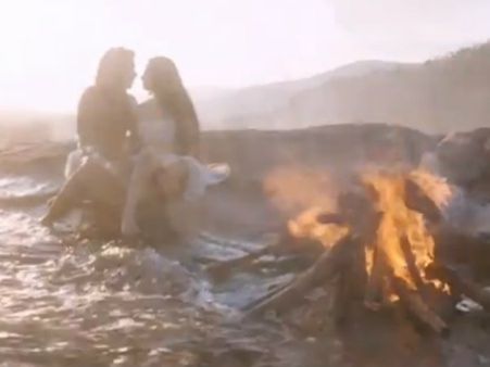 આકર્ષક ટ્રેલર