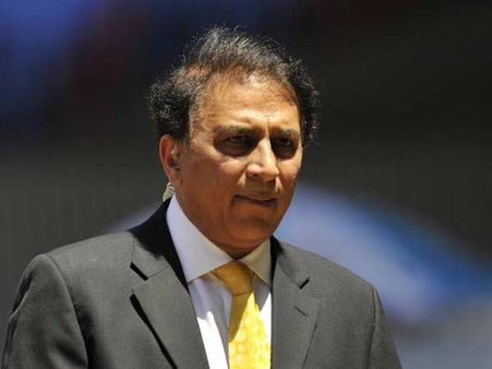 ગાવસ્કર સાથે તેમના મિત્ર અને નિકોલસ હતા કારમાં