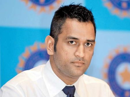 ધોની ઘરે આવે છે ત્યારે ઝેડ શ્રણી કરતા વધારે સુરક્ષા હોય છે