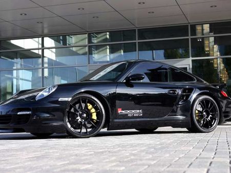 5. પોર્શે 911 ટર્બો રોક આરએસટી 600એલએમ