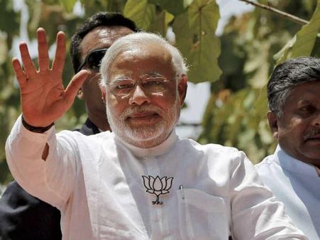 વીર સાવરકરનું ચિત્ર સંસદ ભવનમાં 