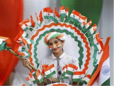 આઝાદ છીએ આપણે