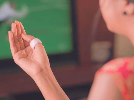 હાથોના ઇશારા જ પૂરતા છે