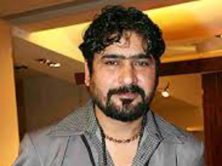 વ્યાવસાયિક-અંગત જીવન વચ્ચે ઝોલા વ્યાવસાયિક-અંગત જીવન વચ્ચે ઝોલા