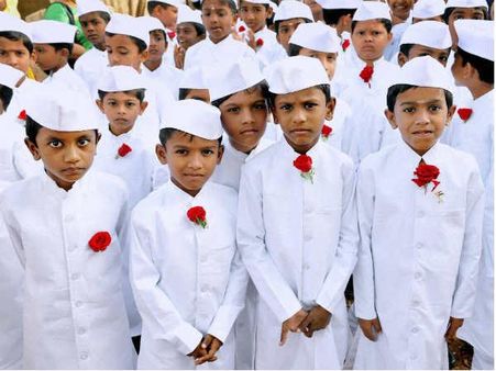 જવાહરલાલ નહેરૂના રૂપમાં બાળકો