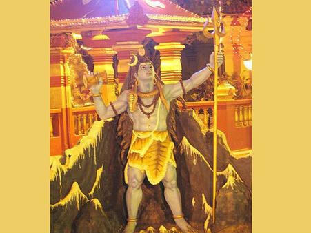 ત્રિશુલ- મન, બુદ્ધિ અને અહંકાર પર કાબૂ ત્રિશુલ- મન, બુદ્ધિ અને અહંકાર પર કાબૂ