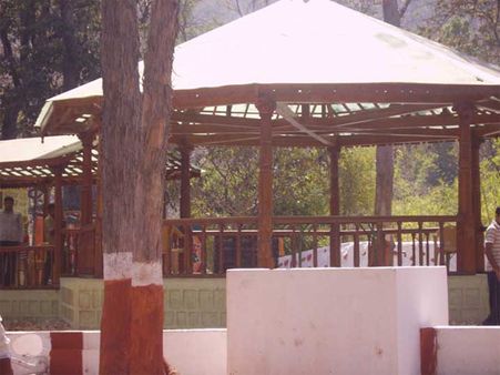 અહીં કેવી રીતે પહોંચશો: