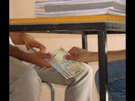 સેંસર બોર્ડ પર આરોપ