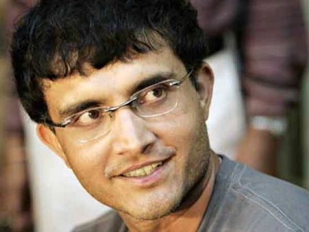 પૂર્વ સફળ સુકાની ગાંગુલીએ આપી ધોનીને 'કેપ્ટન્સી ટીપ્સ'