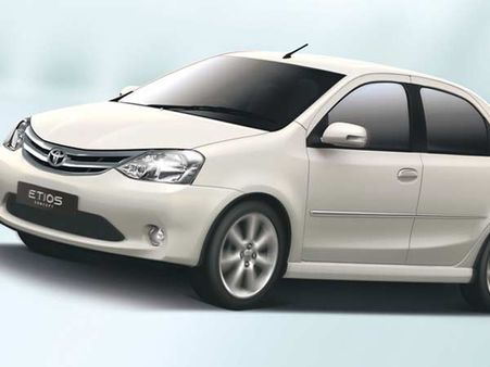 સેફ્ટી અને બ્રેકિંગ સિસ્ટમઃ- ટોયોટા ઇટિયોસ