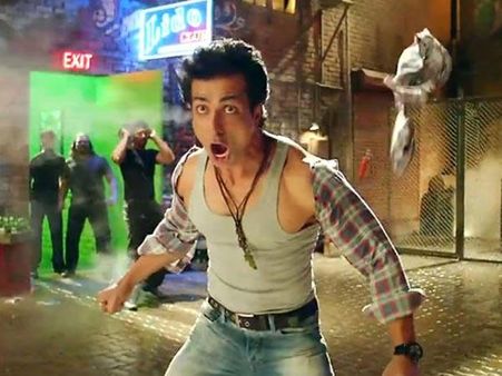 ડમી જેવા સોનૂ સૂદ