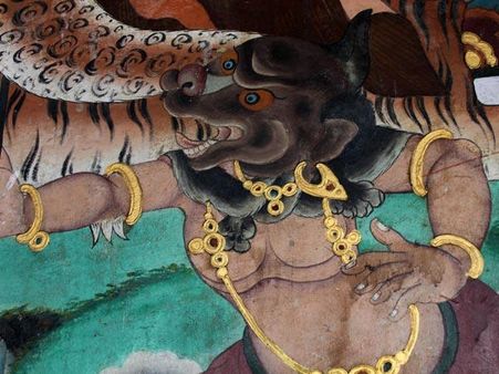 રંગબિરંગી દીવારો