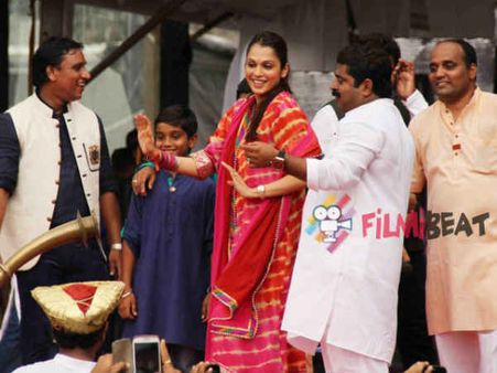 Bollywood Celebrate Dahi Handi Utsav