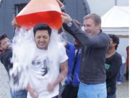 જાણો 'આઇસ બકેટ ચેલેંજ', જે અમેરિકાથી આવી પહોચ્યોં છે ભારત