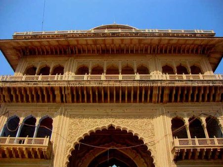 પ્રાચીન મંદિર