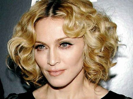 યાગદાર વસ્તુઓની હરાજી યાગદાર વસ્તુઓની હરાજી