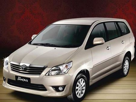 આ કાર્સને નવી ઇનોવા આપશે ટક્કર