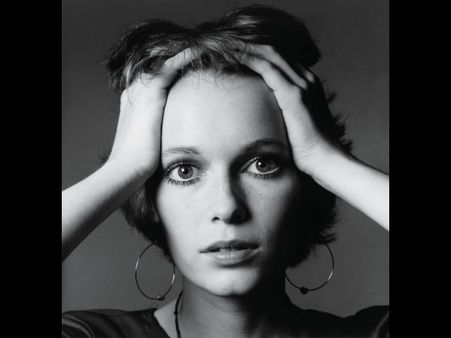 મિયા ફેરો