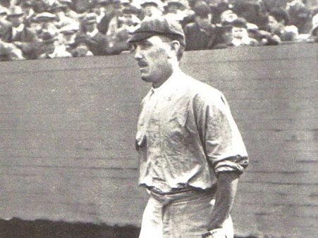 ફર્સ્ટ ક્લાસ ક્રિકેટમાં 39969 રન