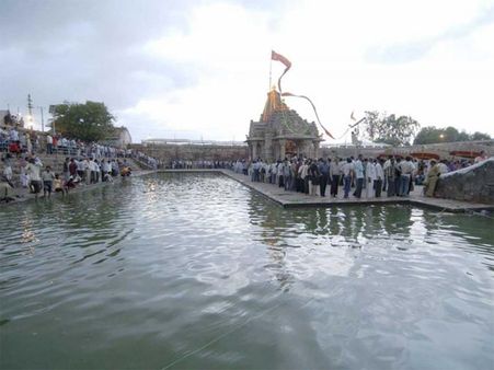 ગંગામાં નાહ્યાનું પુણ્ય