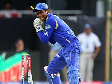 ક્રિકેટમાં તેના પિતાનું યોગદાન