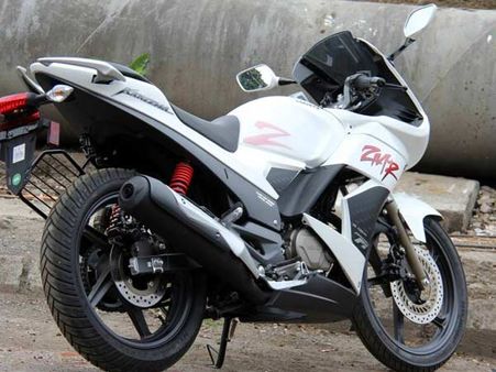 ફ્યુઅલ એફિસિઅન્સીઃ- હીરો કરિઝમા ઝેડએમઆર