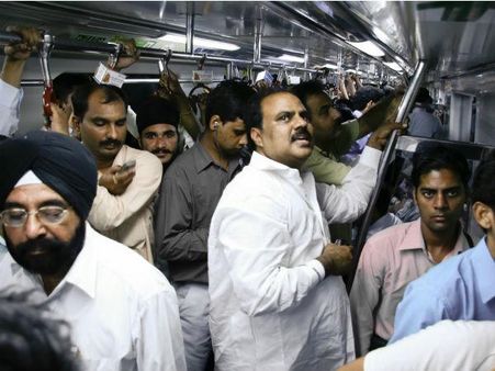 ભીડ-ભાડવાળી જગ્યાઓથી દૂર રહો