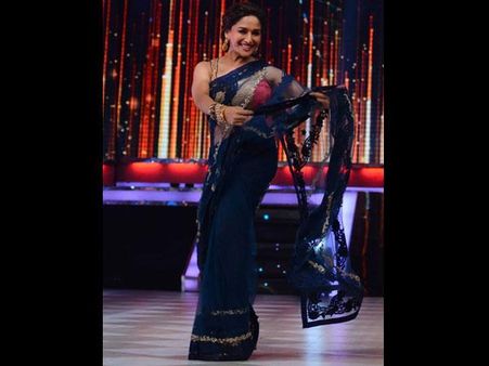 ચળકતી સાડી