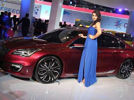 મારુતિ સિઆઝઃ આ હોટ સેડાનની પાંચ જાણવા જેવી બાબતો