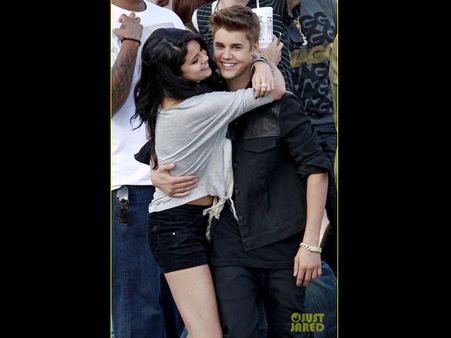 લવ-બર્ડ્સ લવ-બર્ડ્સ