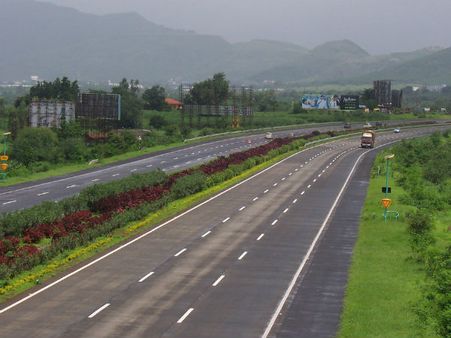 મુંબઇ પૂણે રૂટ