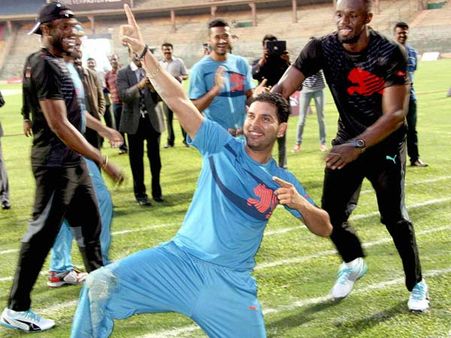 મેદાનમાં મસ્તીએ ચઢ્યા ‘નટખટ’ યુવી અને ‘સ્પીડ કિંગ’ બોલ્ટ