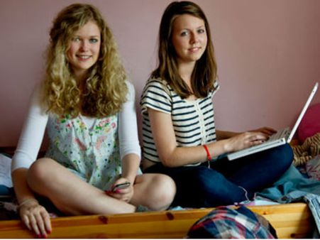 13 વર્ષની ઉંમર સુધી એડલ્ટ મૂવી