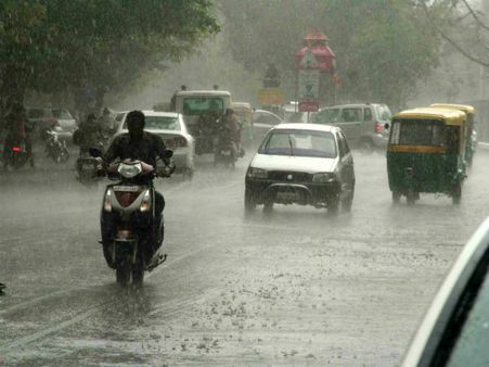 ગુજરાતવાસીઓ ત્રણ દિવસ અતિભારે વરસાદ માટે રહો તૈયાર