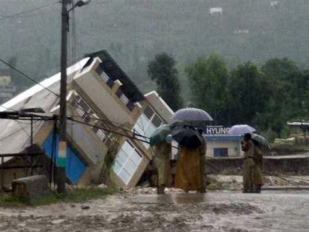  પૂલ તૂટવાથી આવી નવી આફત