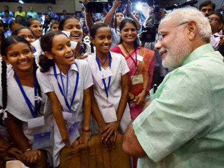 ગુરૂ મોદીએ બાળકોને આપ્યા 11 મંત્ર