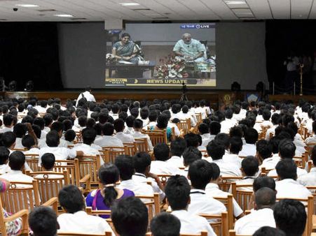 ગુરૂ મોદીએ બાળકોને આપ્યા 11 મંત્ર