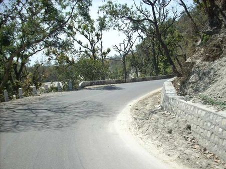 મસૂરી-દેહરાદુન હાઇવે