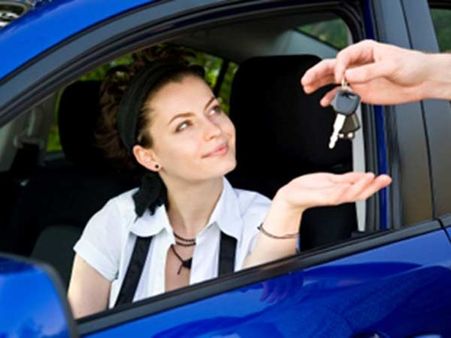 નવી કારની ખરીદી વખતે વધુ પૈસા તો નથી ચુકવતા ને?