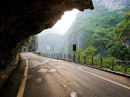 ચીનનો ડરામણો રસ્તો