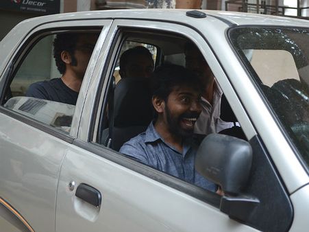 10. પોતાનો વજન ઉચકી શકનારી કાર