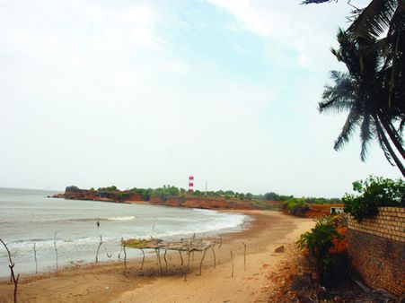 ગોપનાથ મહાદેવ મંદિર અને બીચ