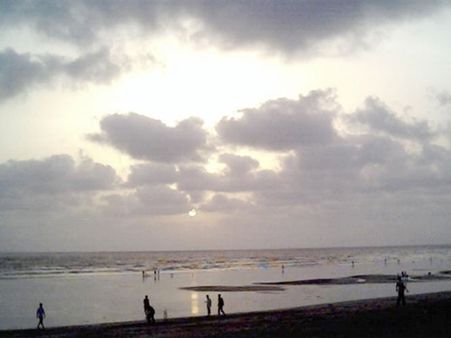 નારગોલ બીચ